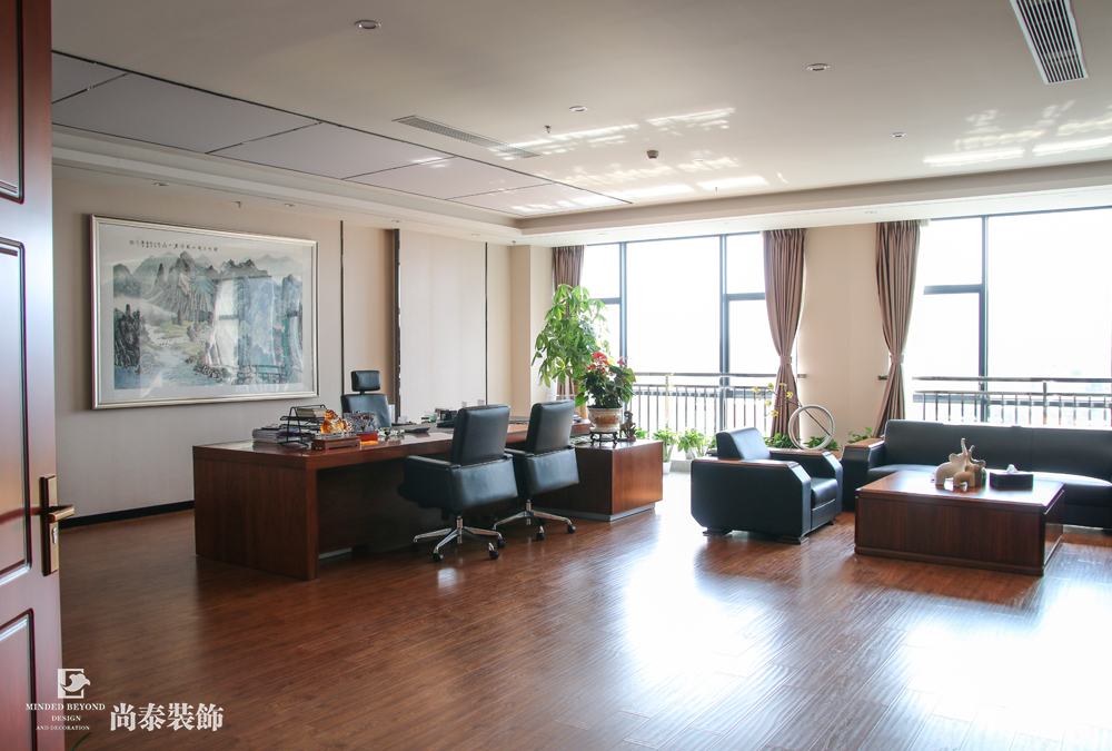 深圳南山健兴科技大厦科技公司办公室装修实景图 