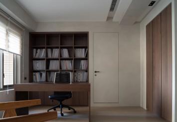 现代风共享办公室，透明玻璃书墙区隔空间、分享采光成空间焦点